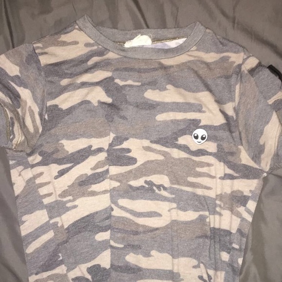 LA Hearts camo shirt - Picture 2 of 3